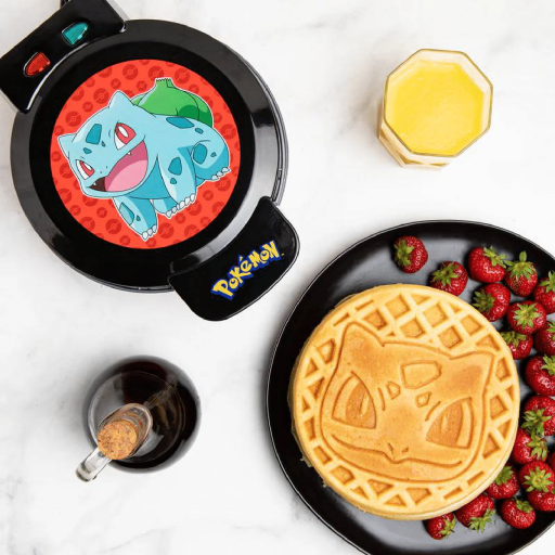 Uncanny Brands Pok?mon Bulbasaur Waffle Maker ? Non-Stick Waffle Iron Featuring Pok?mon #001